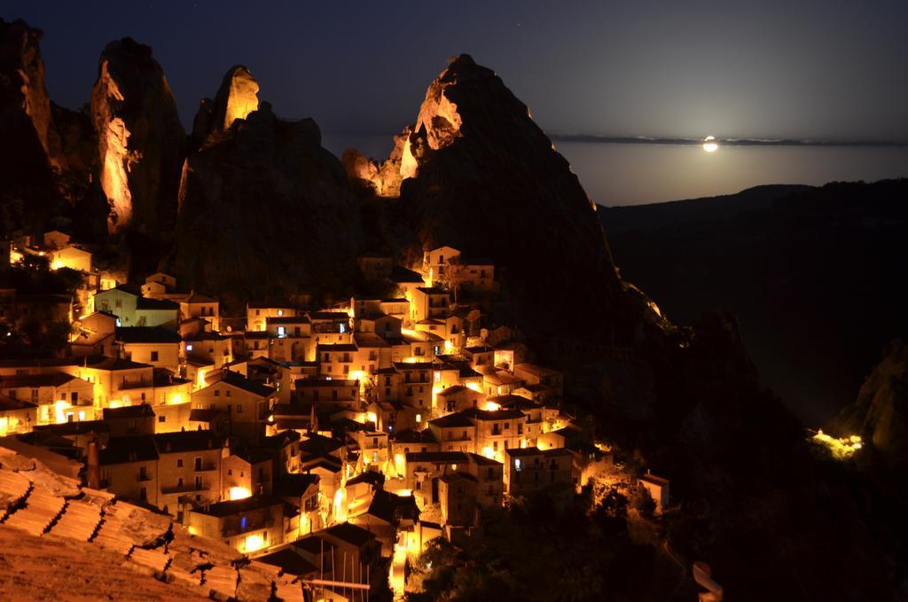 Casa Dell'Avventura Apartment Castelmezzano Exterior photo